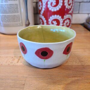 Pottery bowl with poppies